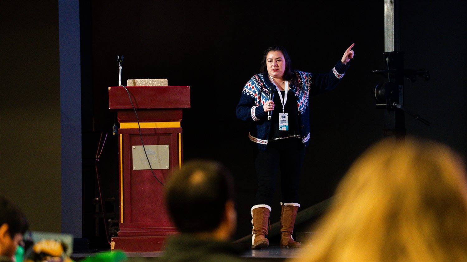 Charla en el escenario del Congreso Veterinario Limarí